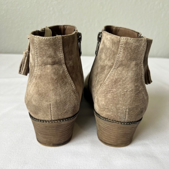 Propet Sz 9W gray suede side zipper heeled booties - Picture 5 of 11